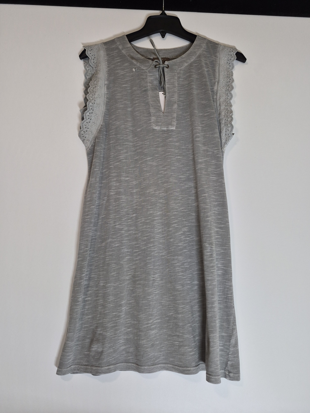 NWT Lilla P 100% Premium Cotton Eyelet Detail Dress, Gray, Size M